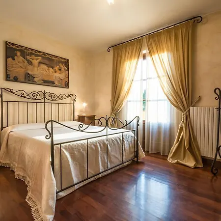 Maesta' Di Cudino Arezzo