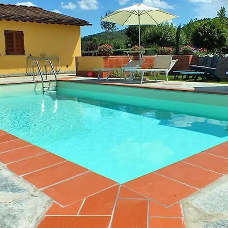 Maesta' Di Cudino Panzió