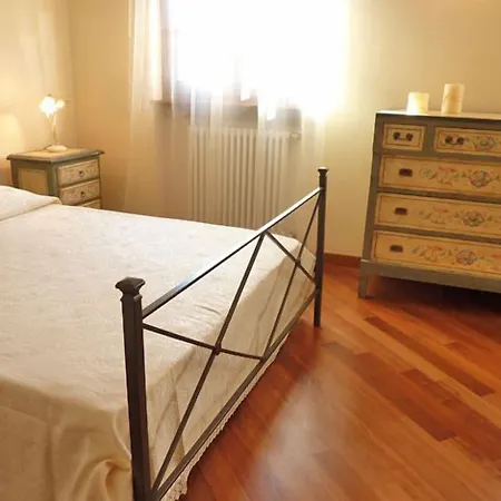 Maesta' Di Cudino Panzió